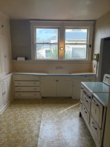 $498,000 | 1401 North San Joaquin Street, Stockton, CA 95202