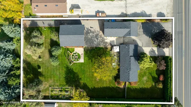 $995,000 | 7671 North 4th Street, Dalton Gardens, ID 83815