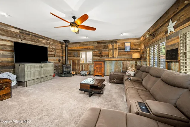 $995,000 | 7671 North 4th Street, Dalton Gardens, ID 83815