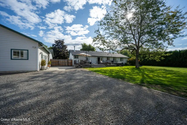 $995,000 | 7671 North 4th Street, Dalton Gardens, ID 83815