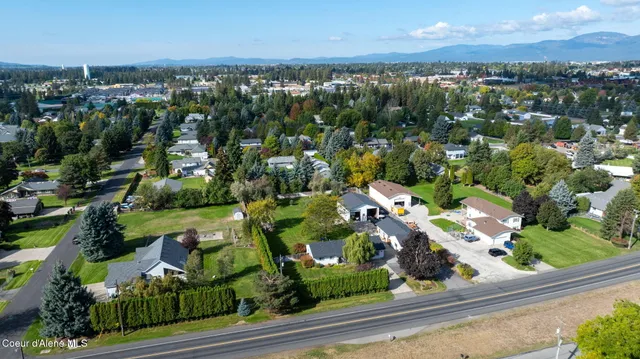 $995,000 | 7671 North 4th Street, Dalton Gardens, ID 83815