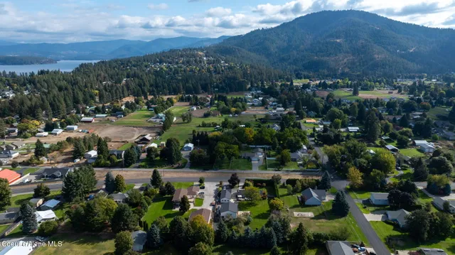 $995,000 | 7671 North 4th Street, Dalton Gardens, ID 83815