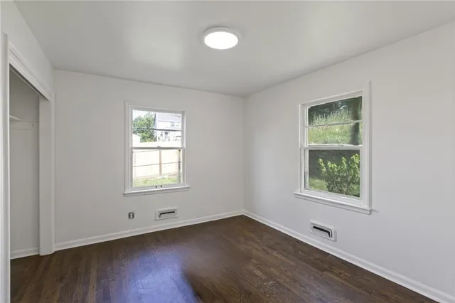 $210,000 | 4216 Merriam Drive, Overland Park, KS 66203