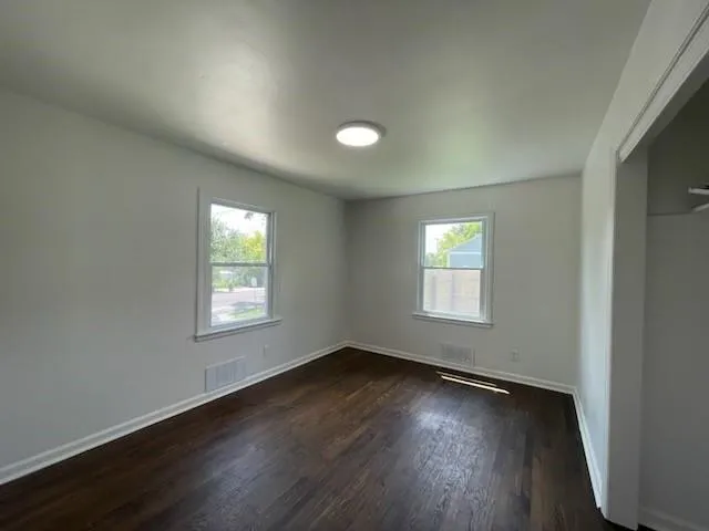 $220,000 | 4216 Merriam Drive, Overland Park, KS 66203