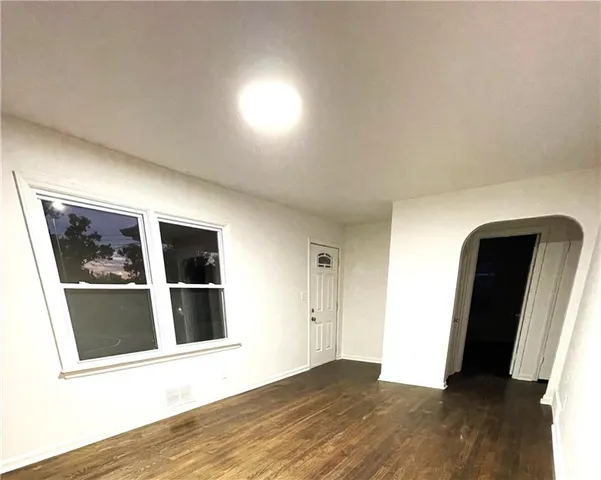 $210,000 | 4216 Merriam Drive, Overland Park, KS 66203