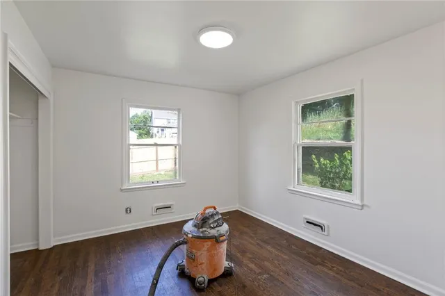 $220,000 | 4216 Merriam Drive, Overland Park, KS 66203