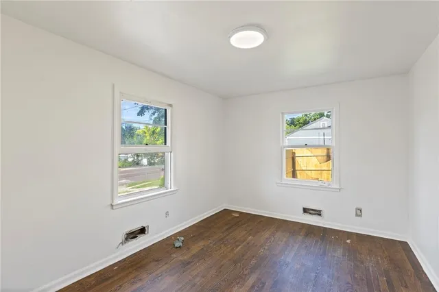 $220,000 | 4216 Merriam Drive, Overland Park, KS 66203