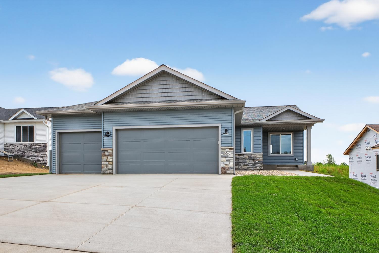 6246 Cody Lane Northwest Rochester, MN 55901 - Photo 2 of 38