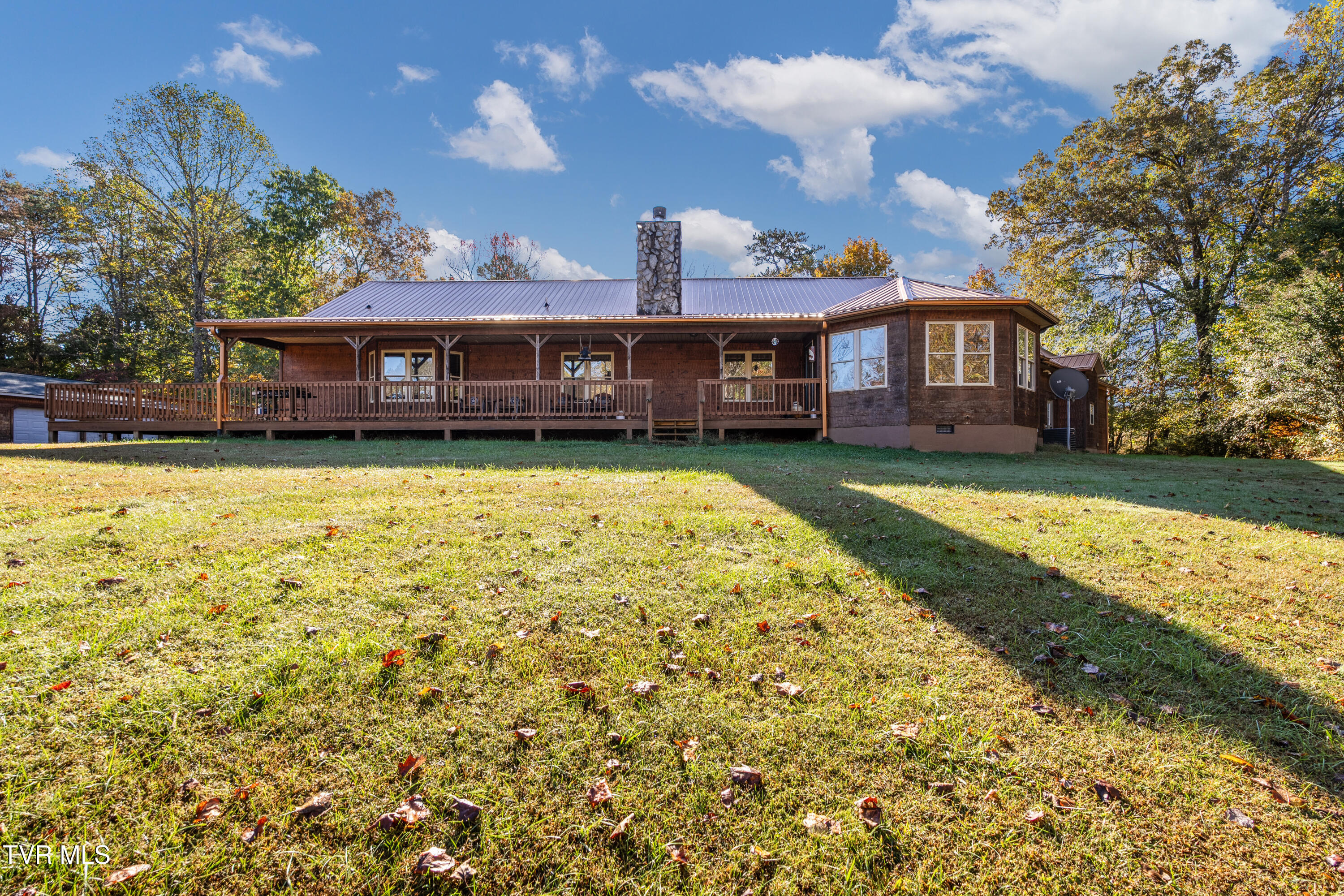 1374 West Allens Bridge Road Greeneville, TN 37743 - Photo 11 of 80 DSC05246 - Copy (2) - Copy