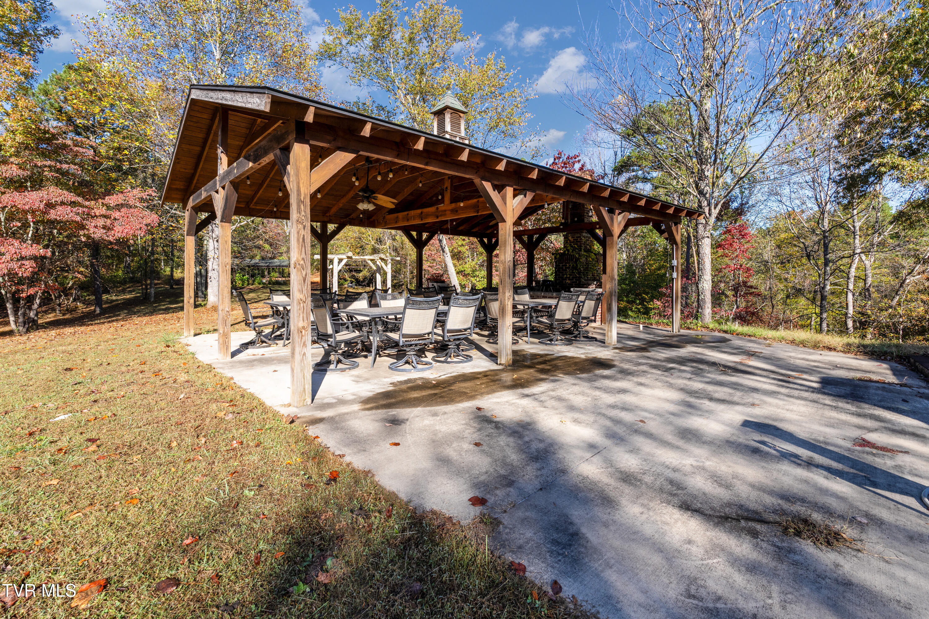 1374 West Allens Bridge Road Greeneville, TN 37743 - Photo 15 of 80 DSC05265 - Copy (3) - Copy