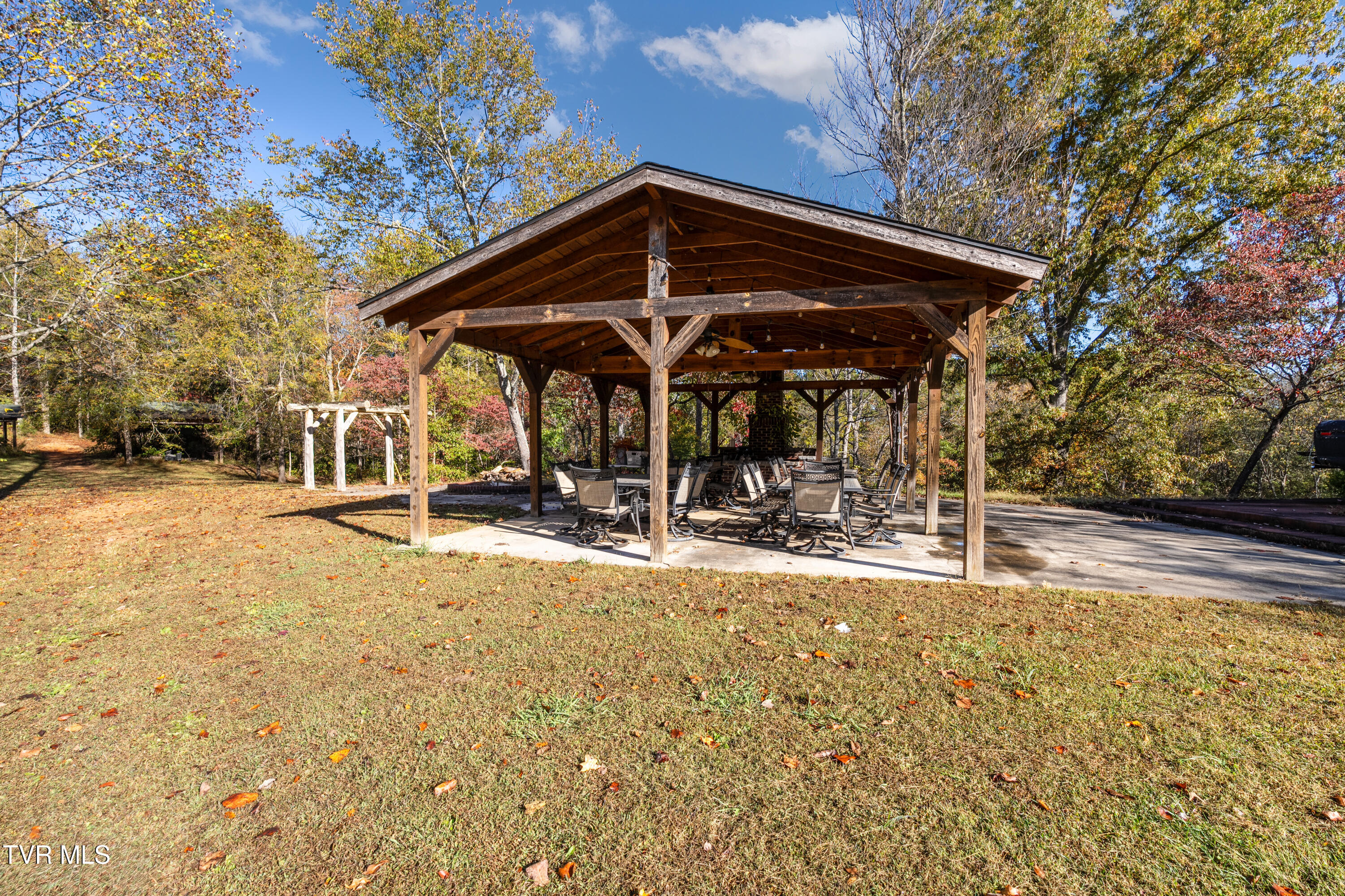 1374 West Allens Bridge Road Greeneville, TN 37743 - Photo 16 of 80 DSC05266 - Copy (3) - Copy