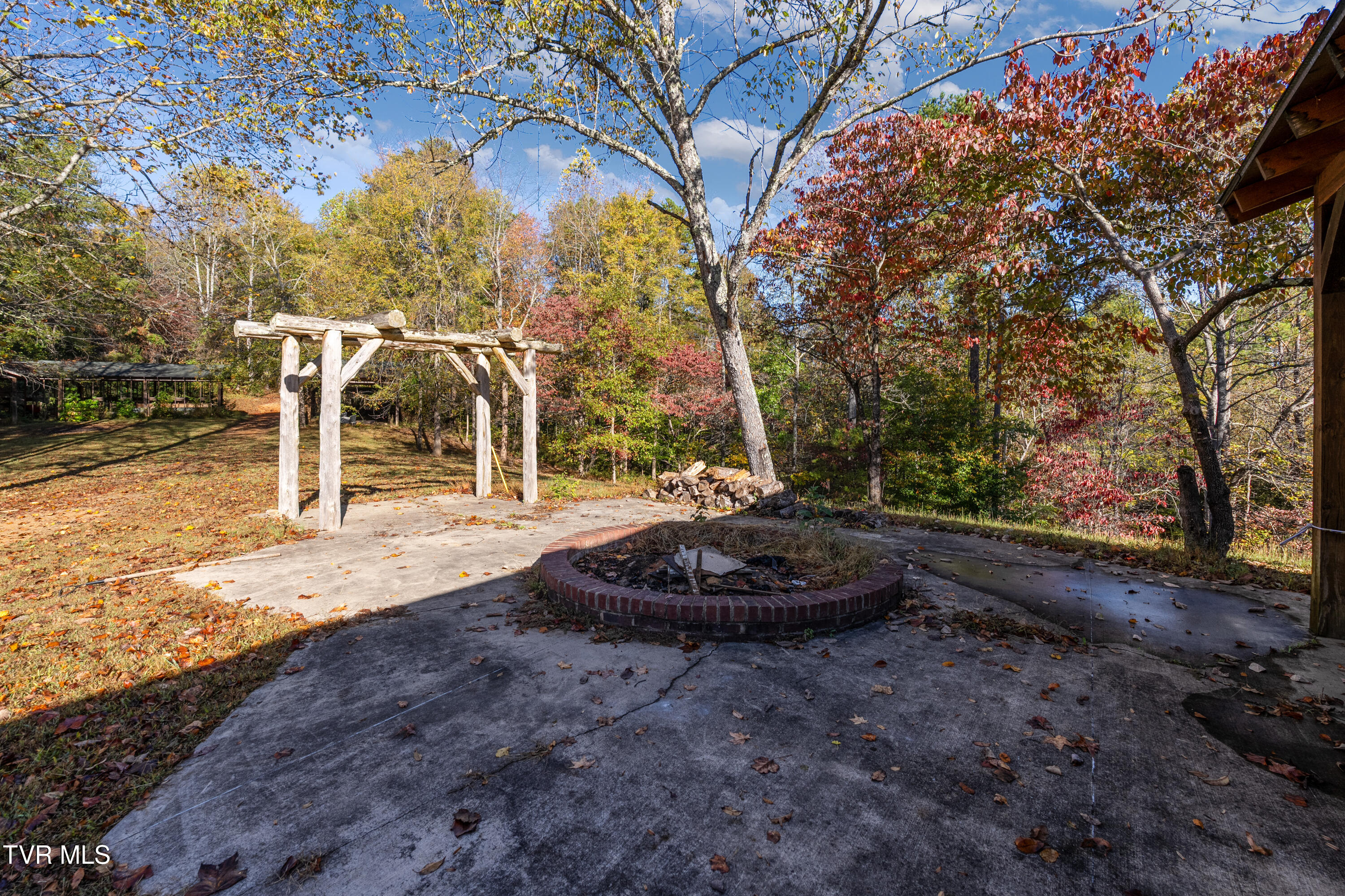 1374 West Allens Bridge Road Greeneville, TN 37743 - Photo 19 of 80 DSC05274 - Copy (2) - Copy