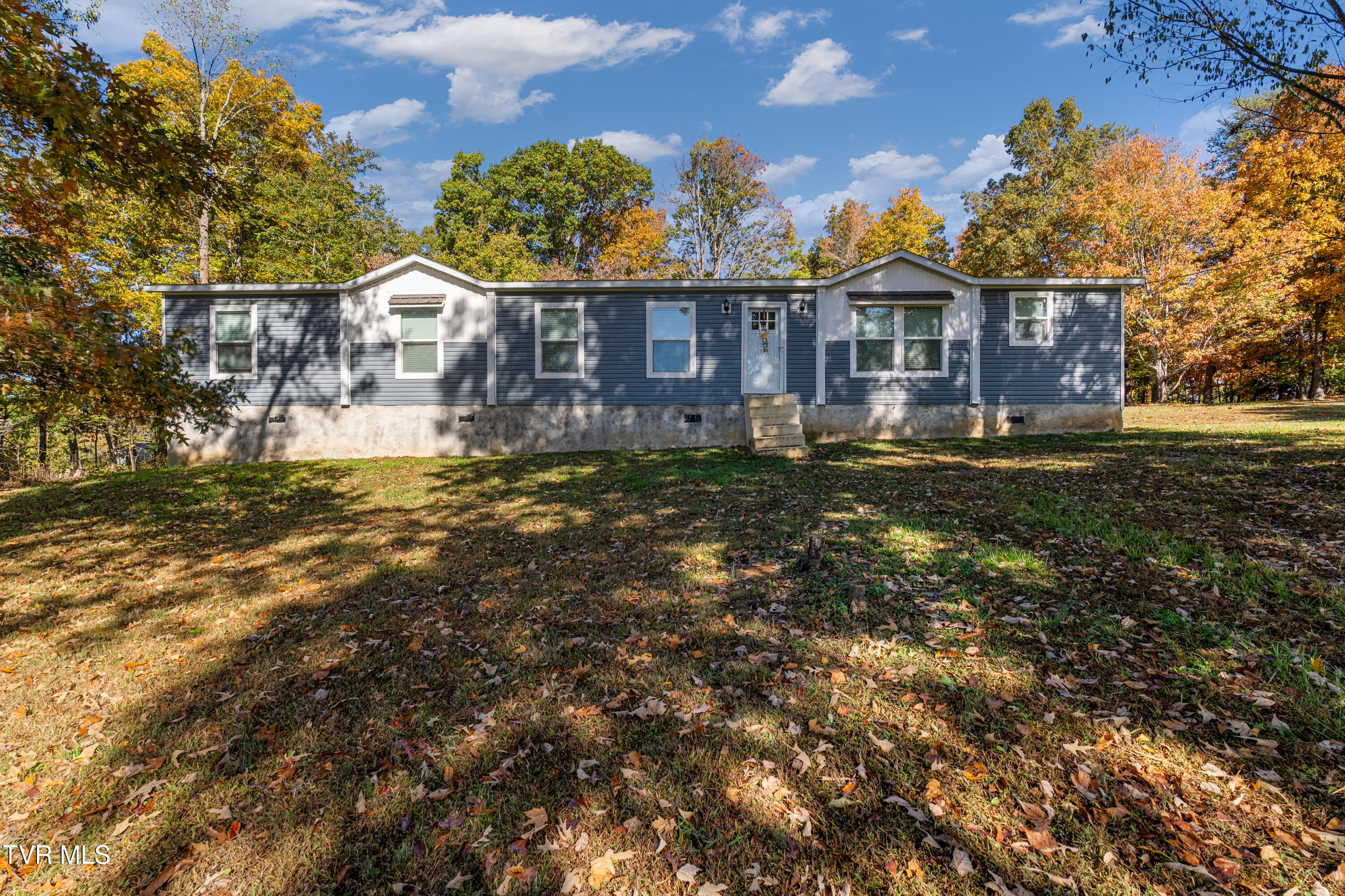 1374 West Allens Bridge Road Greeneville, TN 37743 - Photo 28 of 80 DSC05306 - Copy (2)