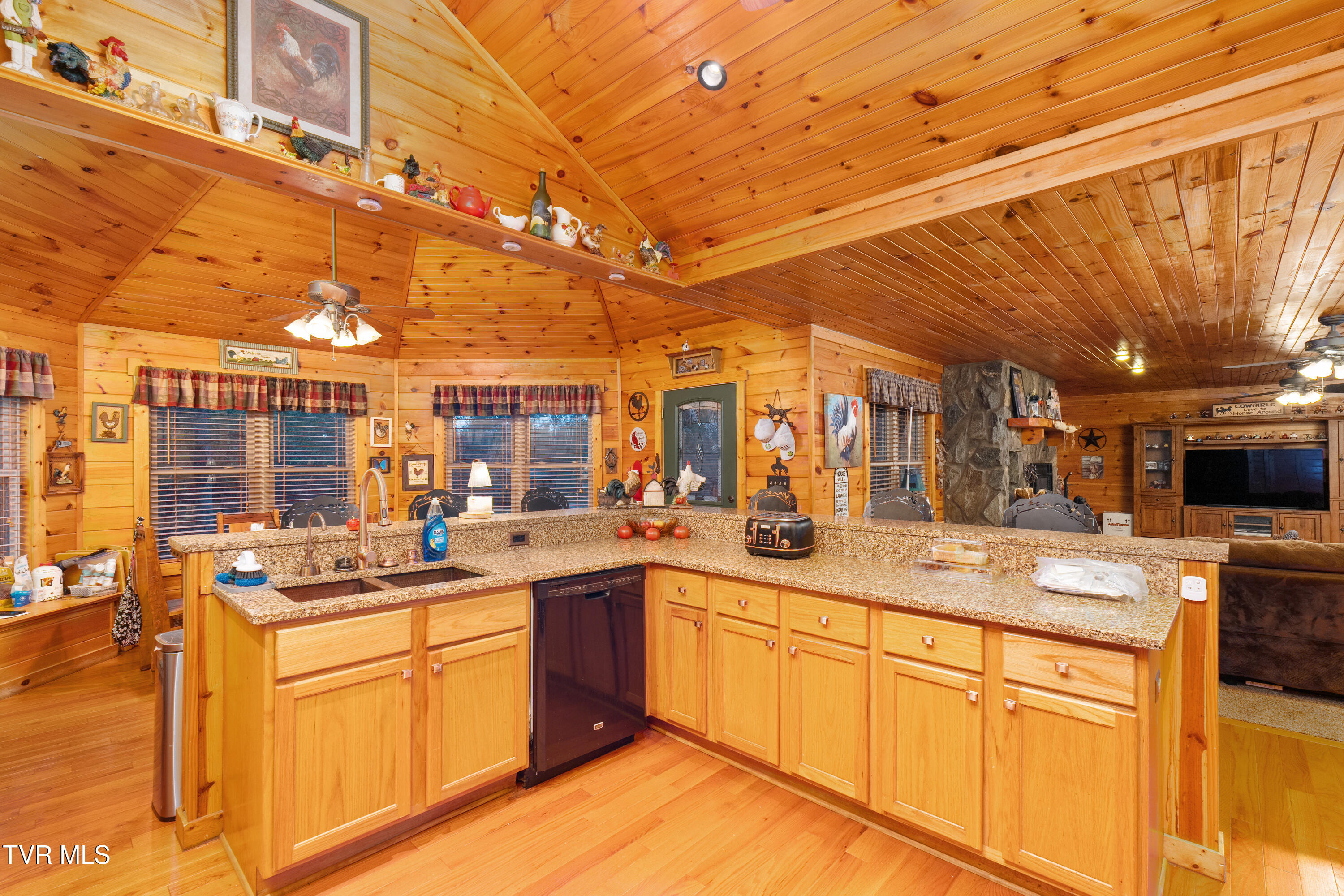 1374 West Allens Bridge Road Greeneville, TN 37743 - Photo 73 of 80 DSC05164