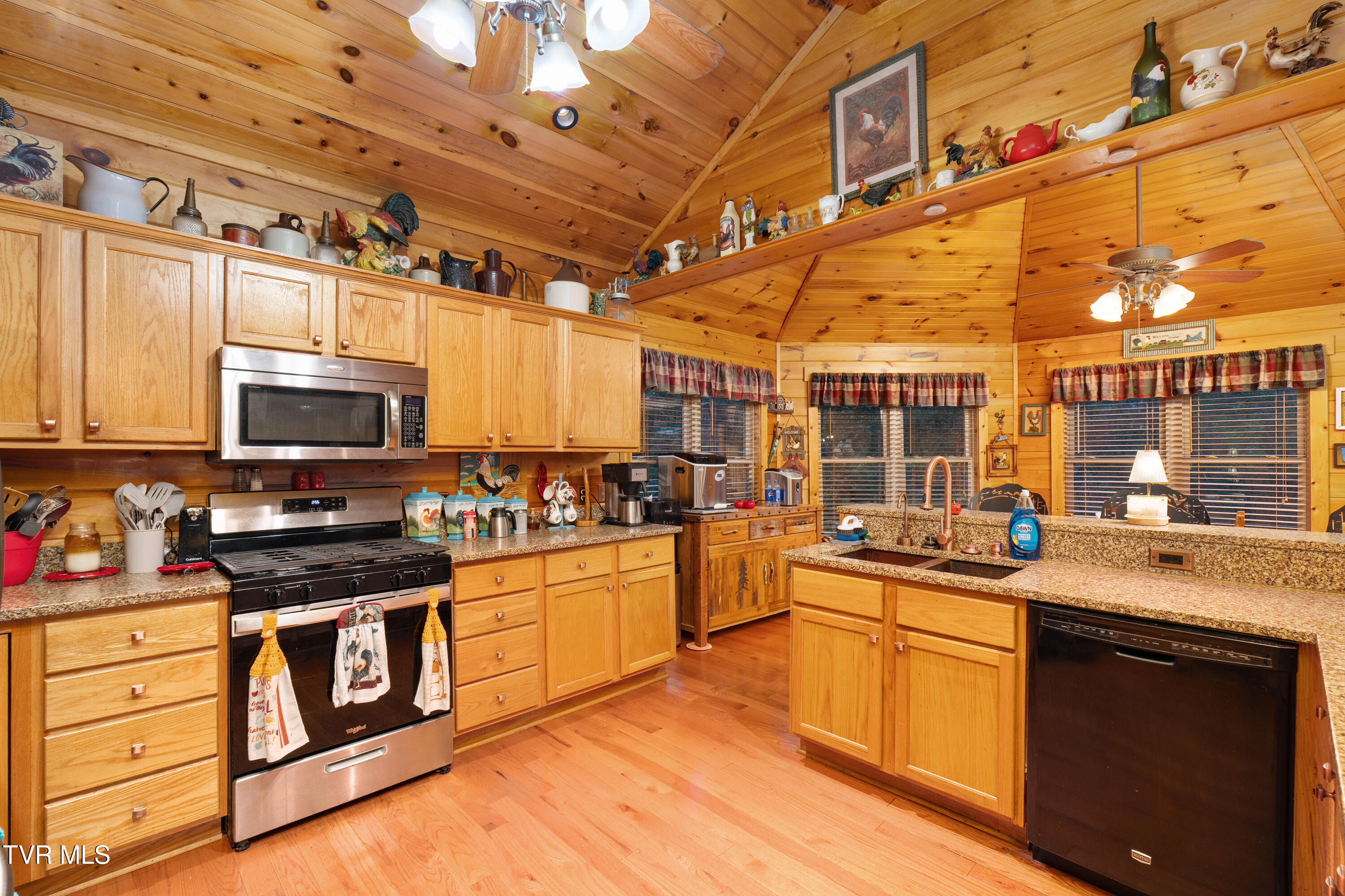 1374 West Allens Bridge Road Greeneville, TN 37743 - Photo 74 of 80 DSC05175