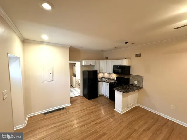 $1,050 | 2254 South Hemberger Street, Philadelphia, PA 19145