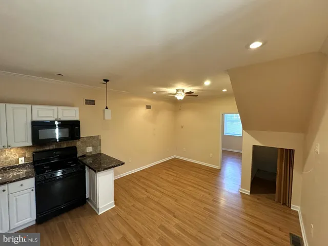 $1,050 | 2254 South Hemberger Street, Philadelphia, PA 19145