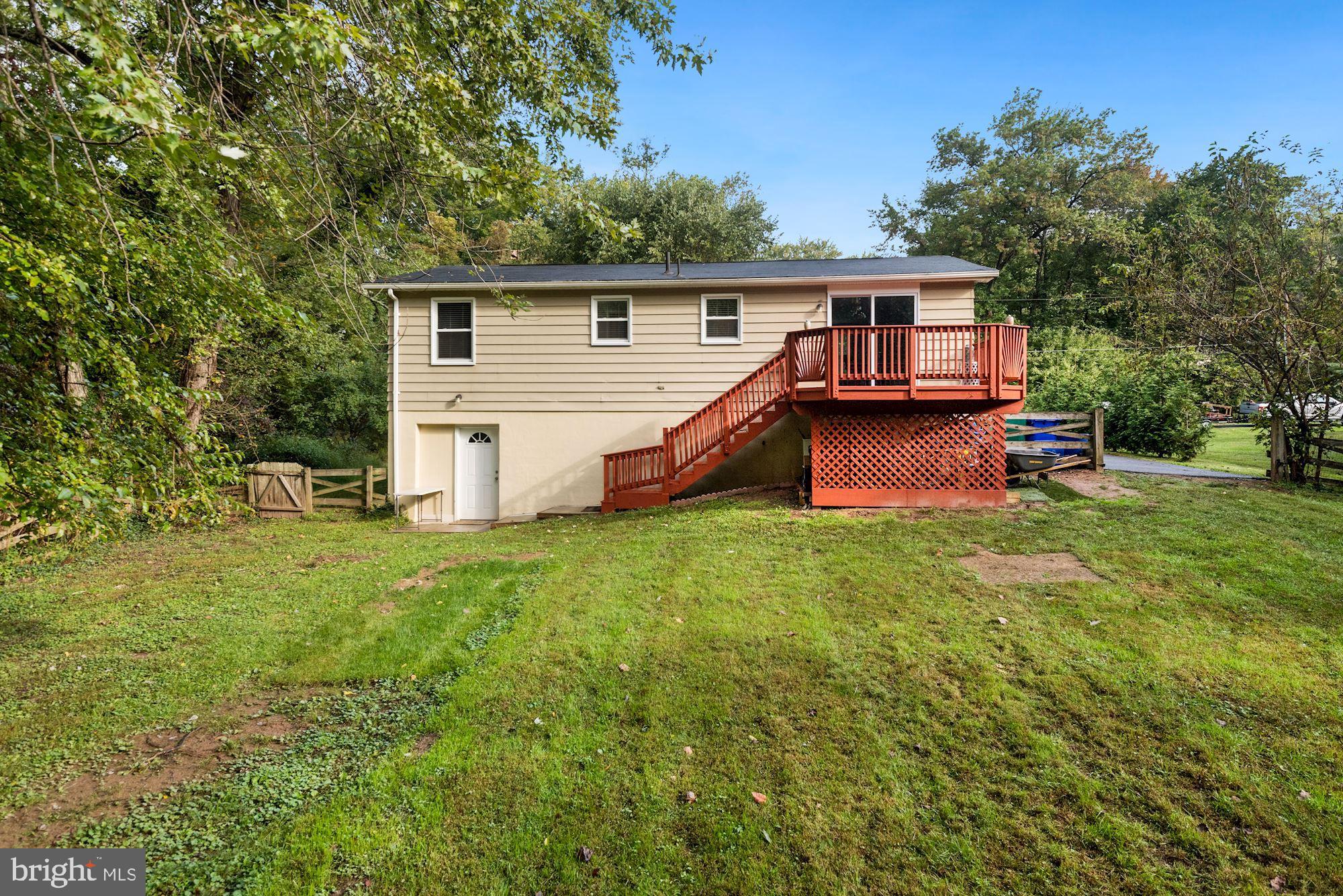 1425 Harding Lane Silver Spring, MD 20905 - Photo 3 of 29