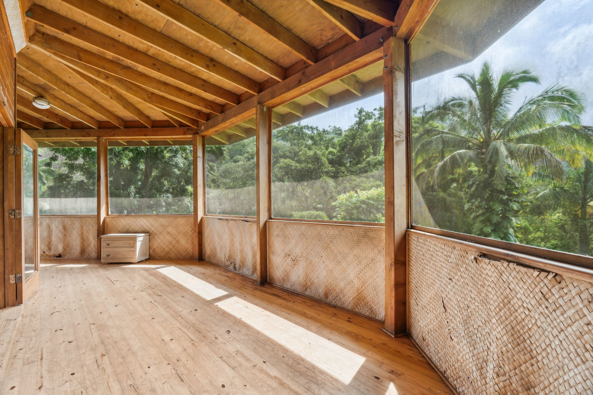 5051 Wainiha Powerhouse Road Hanalei, HI 96714 - Photo 14 of 28 a house with outdoor space