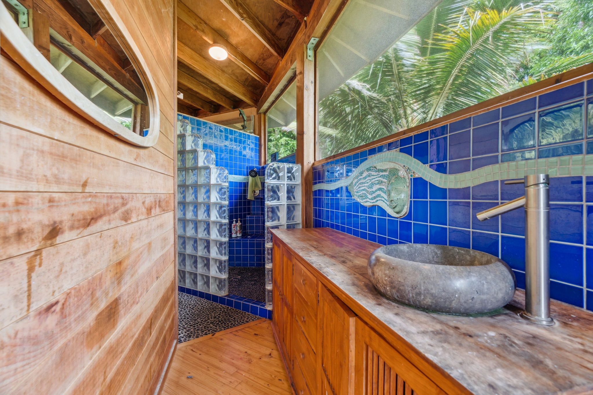 5051 Wainiha Powerhouse Road Hanalei, HI 96714 - Photo 15 of 28 a view of outdoor space and balcony