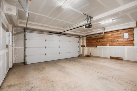 a view of a garage