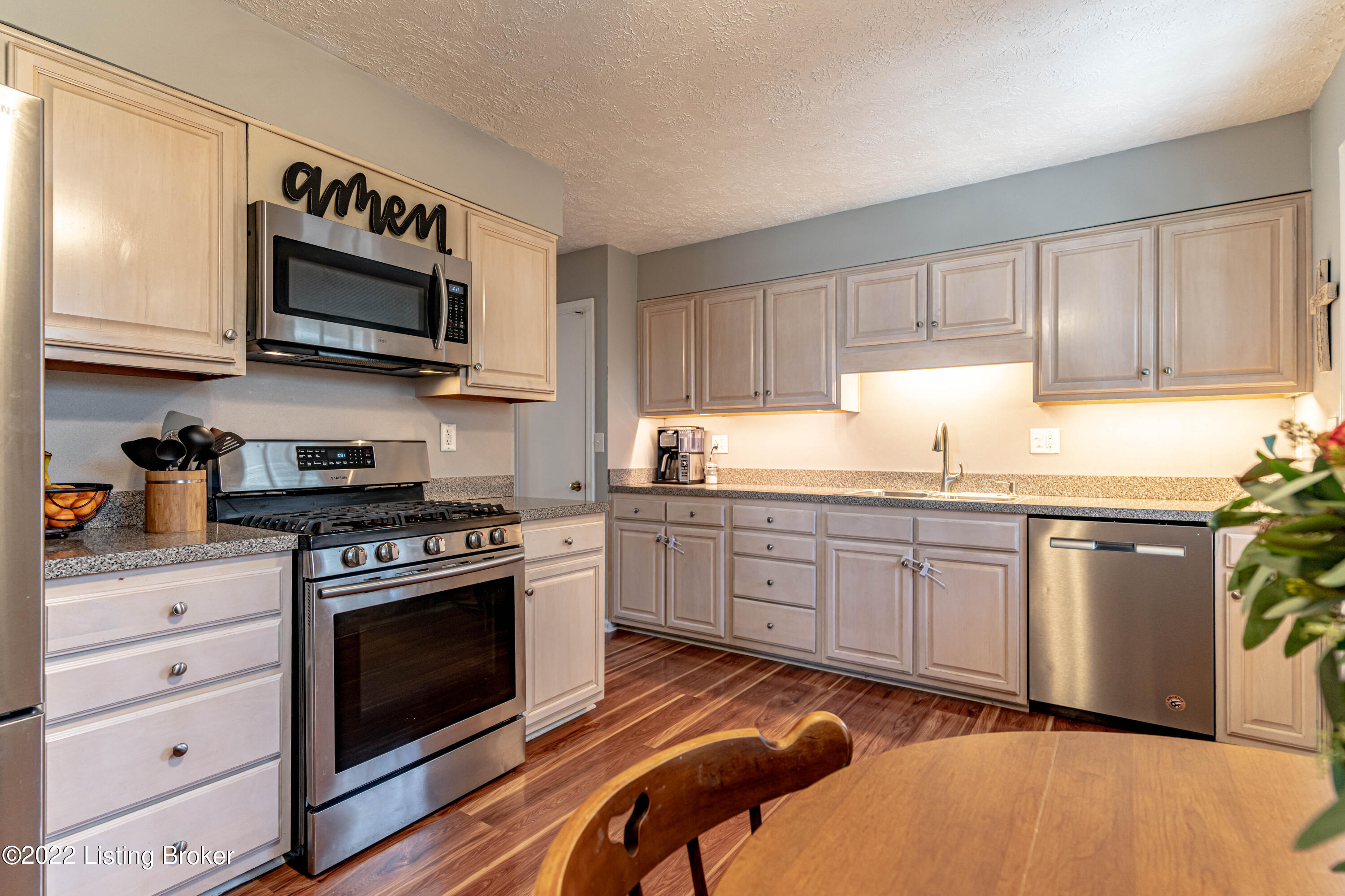 7404 Moredale Road Louisville, KY 40222 - Photo 18 of 64 DSC01333
