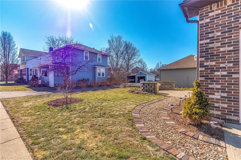 385 Navigation Street Beaver, PA 15009 - Photo 18 of 20 I LOVE THIS PHOTO OF THE SIDE YARD WITH WALKWAY TO OMNI PATIO!