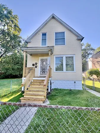 $1,750 | 11733 South Stewart Avenue, Unit 1, Chicago, IL 60628