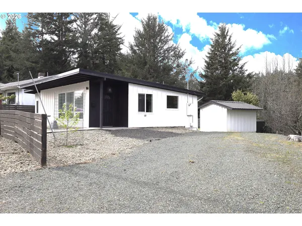 $434,900 | 1166 Winsor Avenue, North Bend, OR 97459