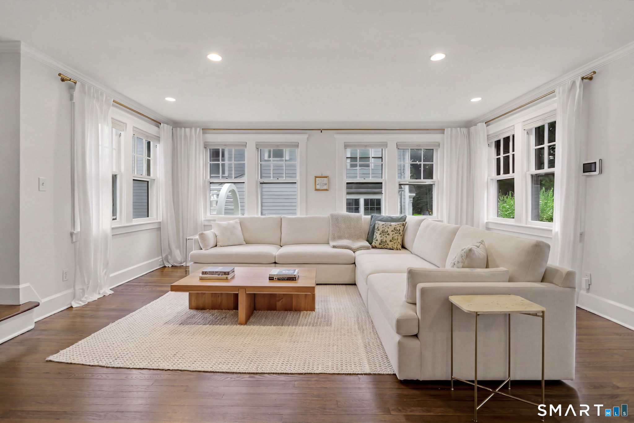 60 Middlesex Road Darien, CT 06820 - Photo 4 of 34 Gallery Image 4