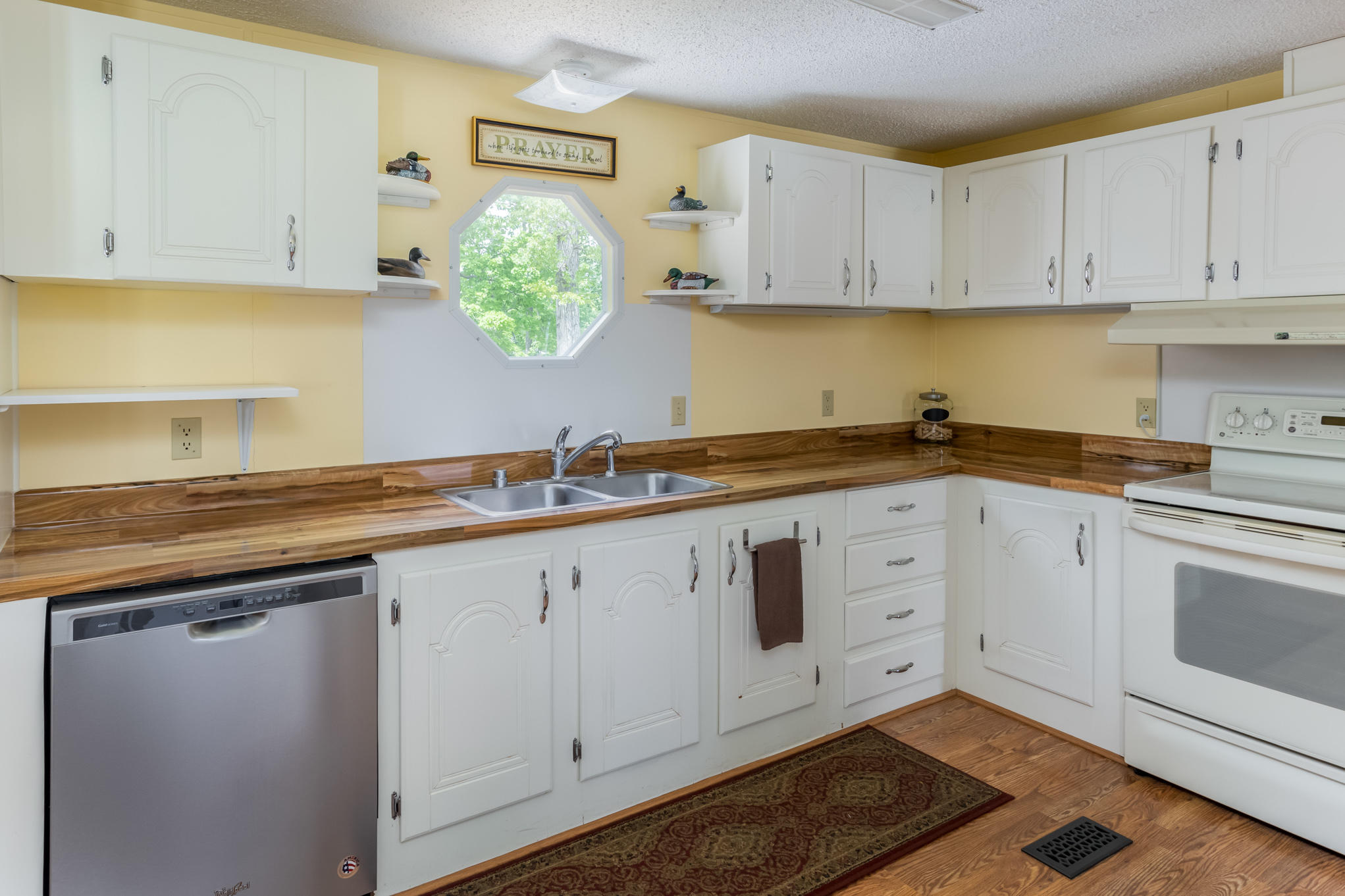 1554 James Loop Road Manning, SC 29102 - Photo 18 of 55 1554 James Loop Road -24