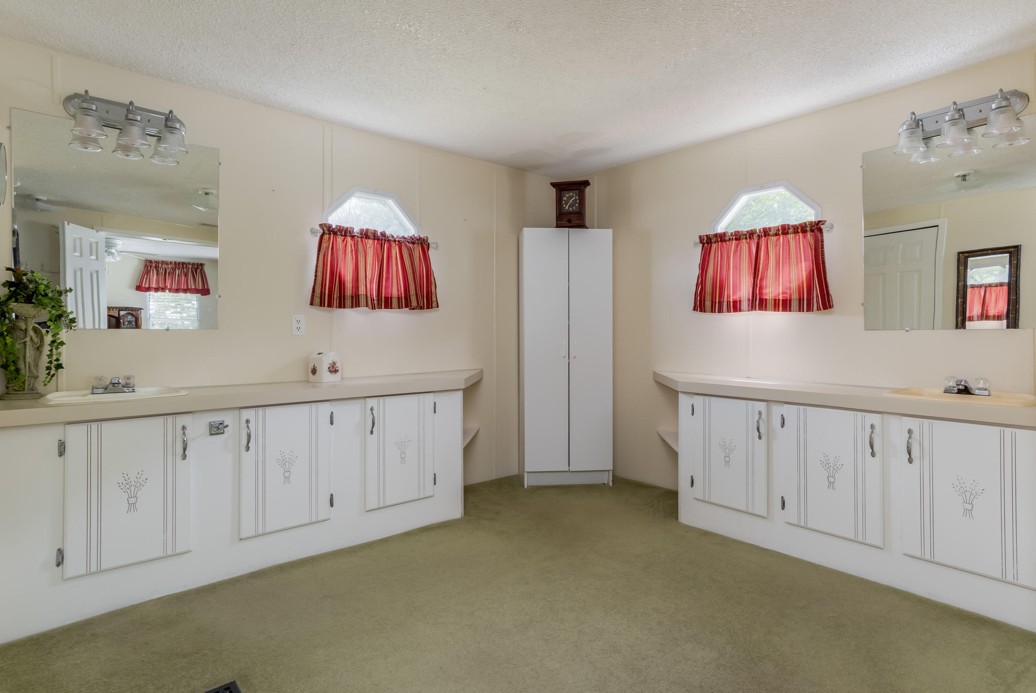 1554 James Loop Road Manning, SC 29102 - Photo 25 of 55 1554 James Loop Road -31