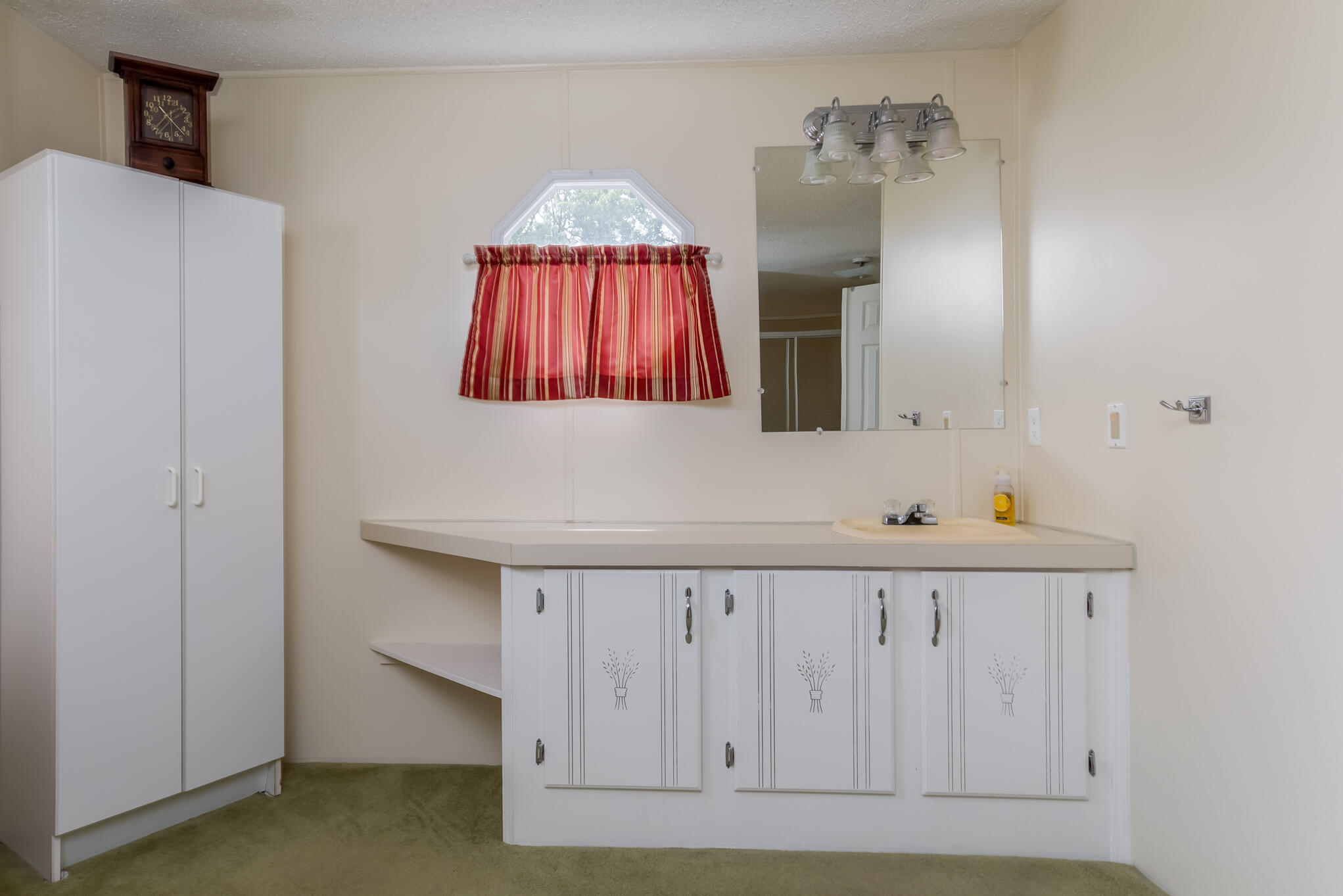 1554 James Loop Road Manning, SC 29102 - Photo 26 of 55 1554 James Loop Road -32
