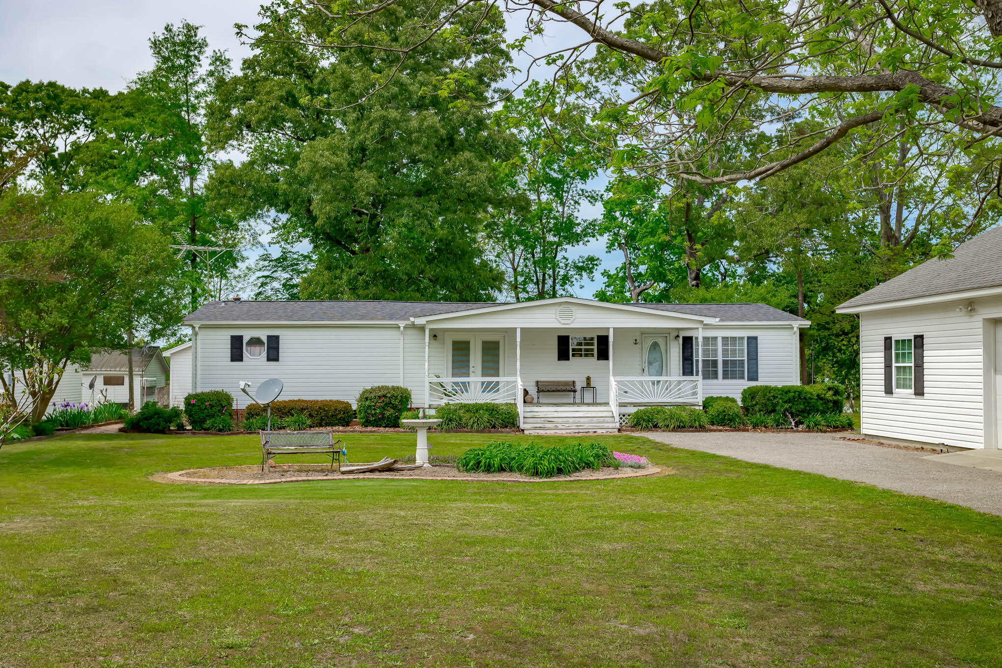 1554 James Loop Road Manning, SC 29102 - Photo 3 of 55 1554 James Loop Road -01