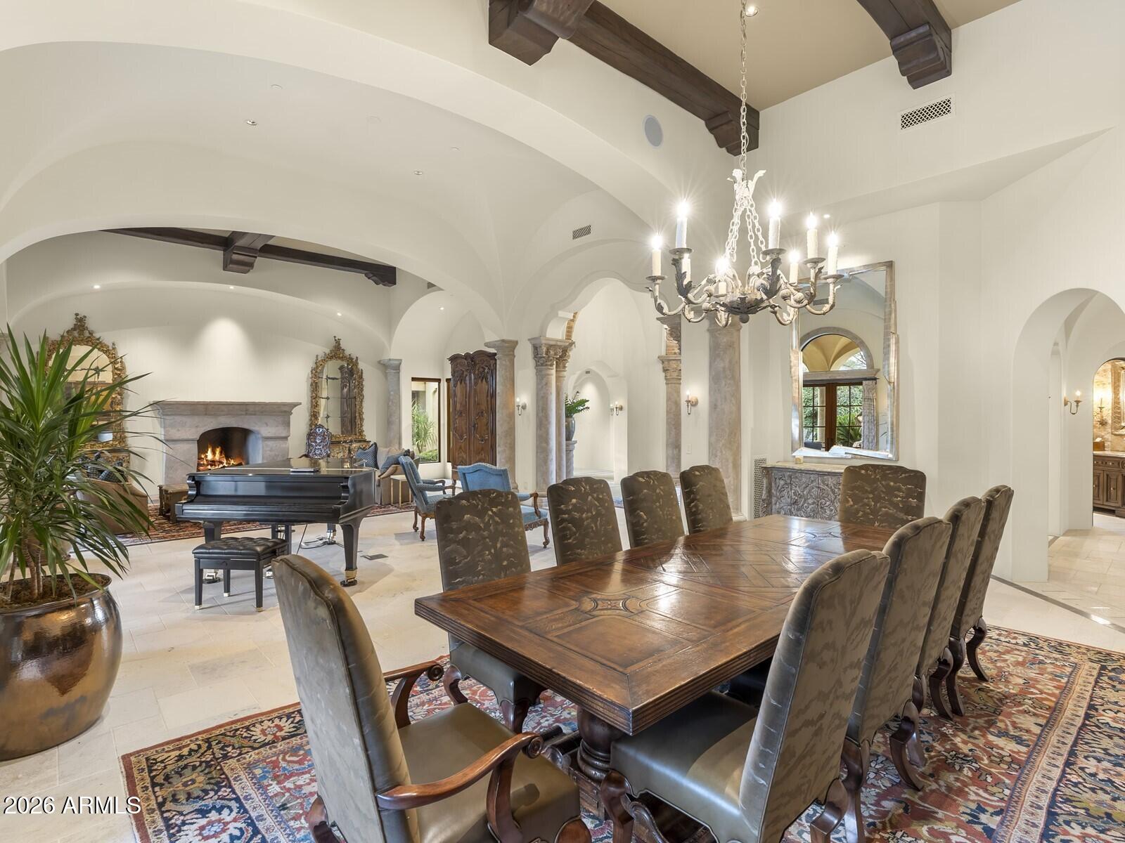 6619 East Stallion Road Paradise Valley, AZ 85253 - Photo 13 of 68 031_Great Room