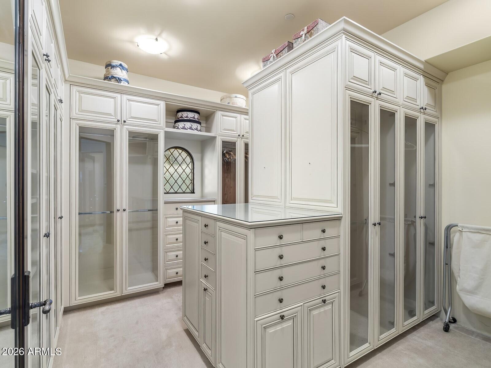 6619 East Stallion Road Paradise Valley, AZ 85253 - Photo 43 of 66 064_Primary Walk In Closet