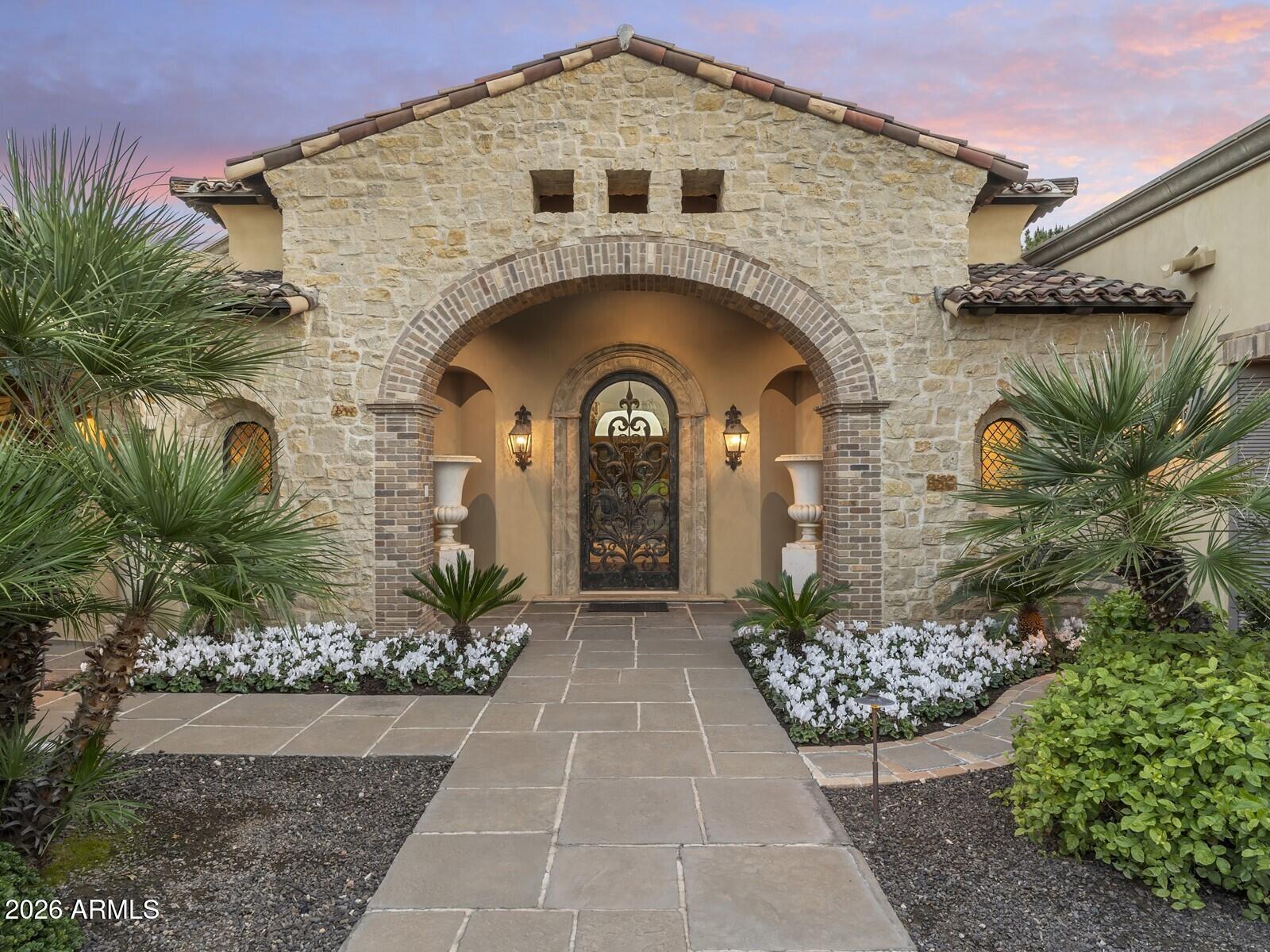 6619 East Stallion Road Paradise Valley, AZ 85253 - Photo 7 of 66 026_Front Entrance