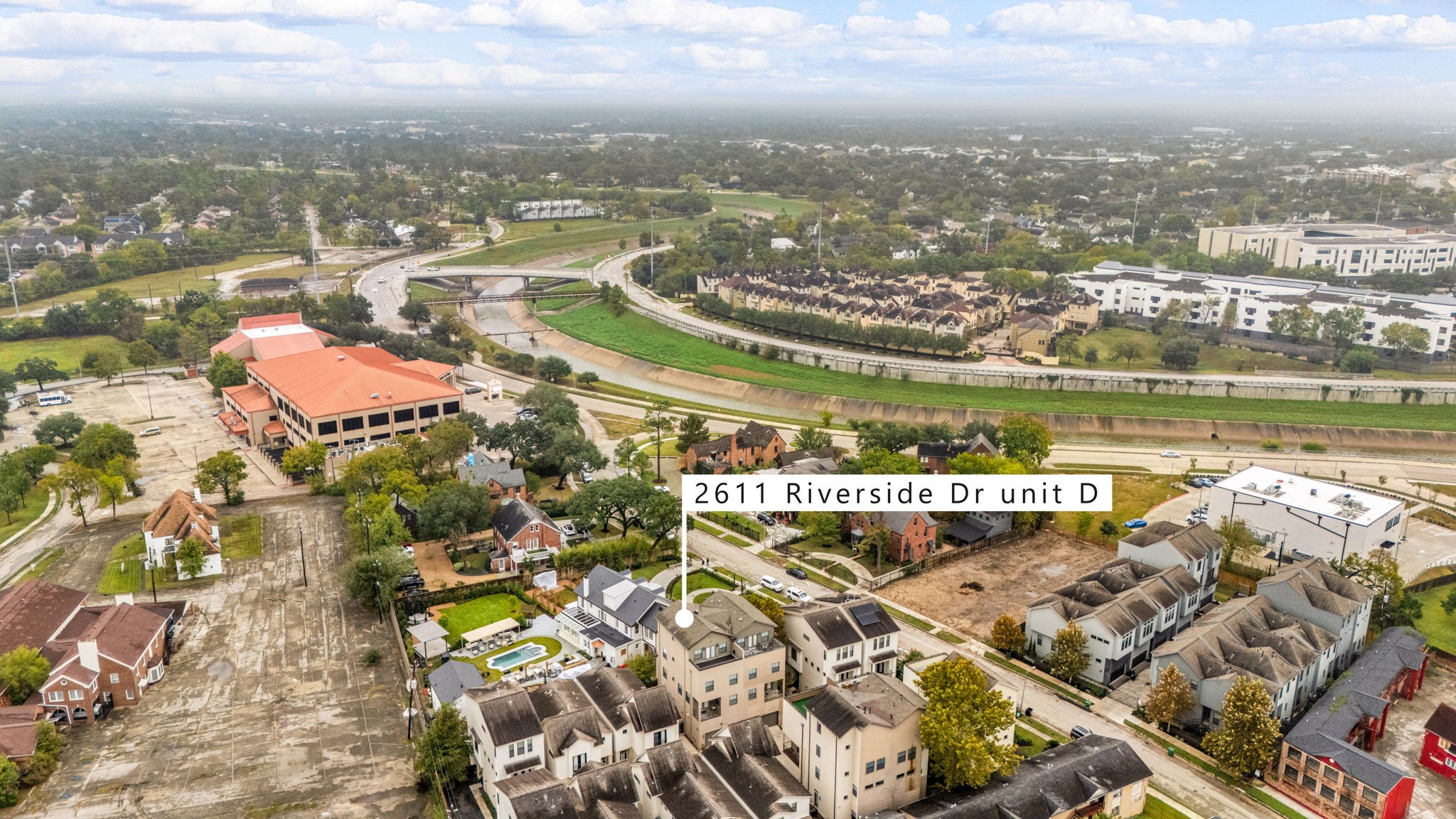 2611 Riverside Drive, Unit D Houston, TX 77004 - Photo 2 of 50 an aerial view of residential building with ocean view