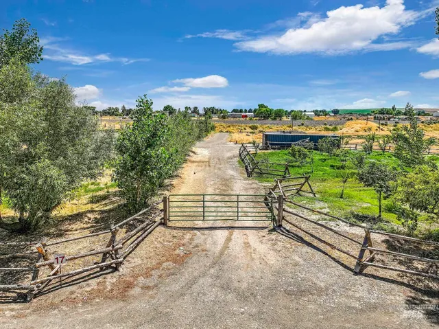 $250,000 | Lot 17-tbd East S, Gooding, ID 83330