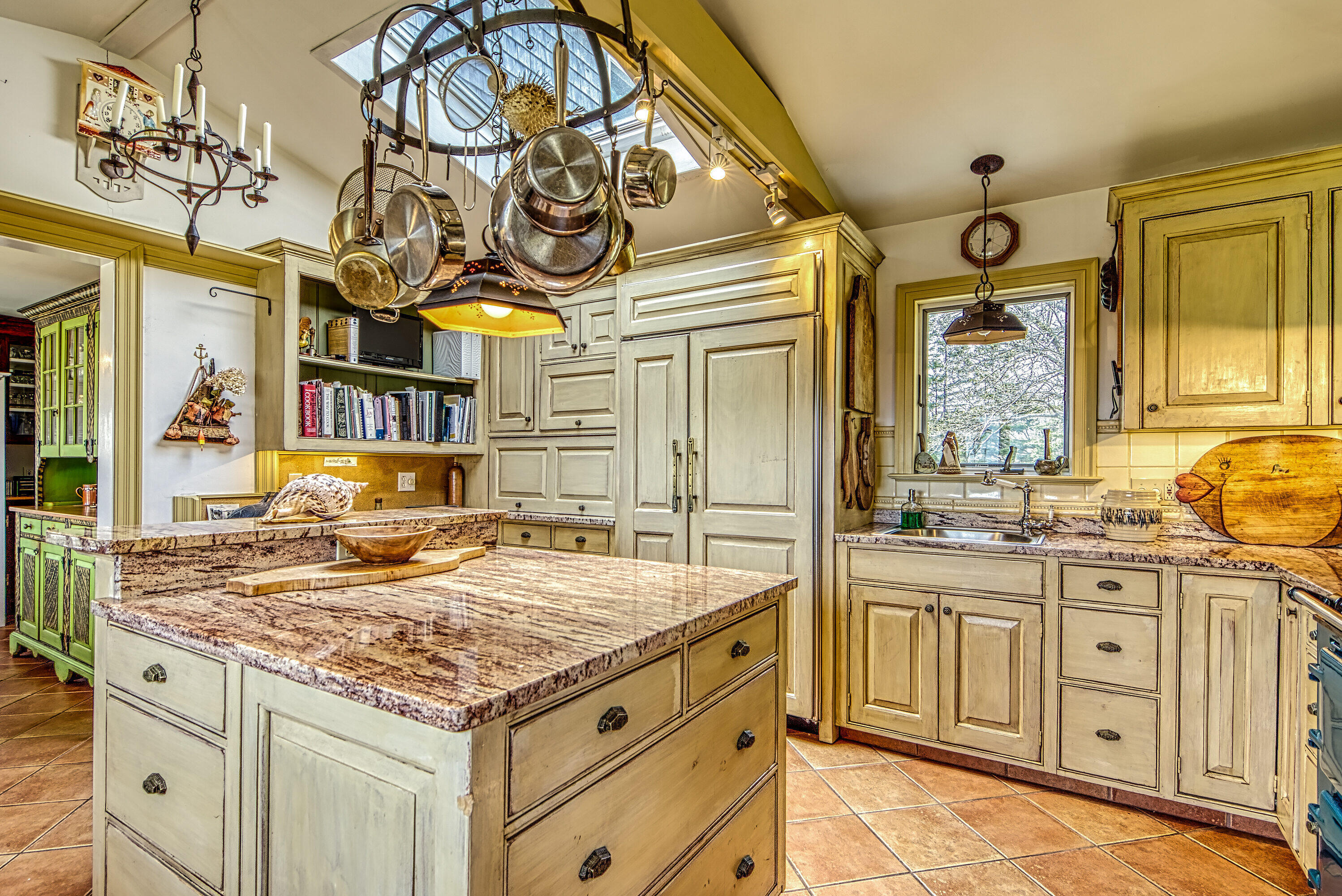 677 Corea Road Gouldsboro, ME 04624 - Photo 19 of 51 Kitchen 3