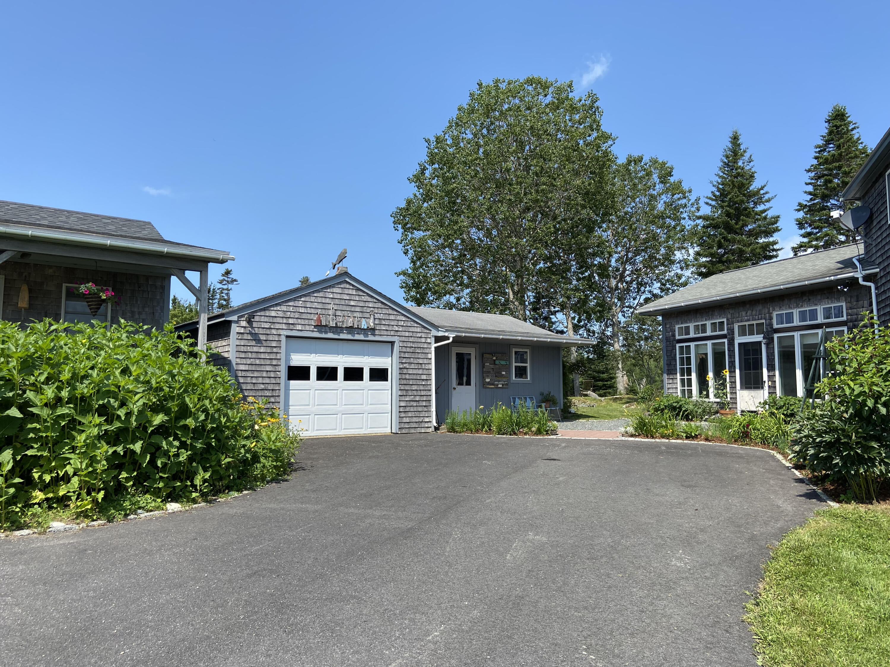677 Corea Road Gouldsboro, ME 04624 - Photo 35 of 51 Garage
