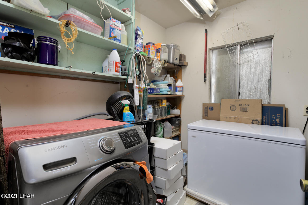 39532 McVay Road Salome, AZ 85348 - Photo 19 of 44 Utility Room