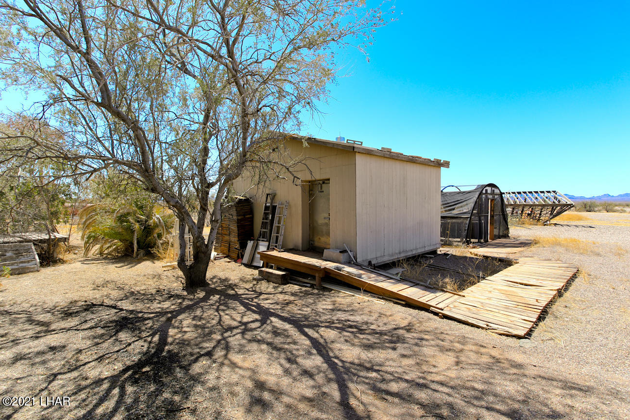 39532 McVay Road Salome, AZ 85348 - Photo 37 of 44 Commercial Freezer