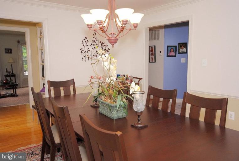 2060 Madrillon Road Vienna, VA 22182 - Photo 14 of 30 Dining Room #2