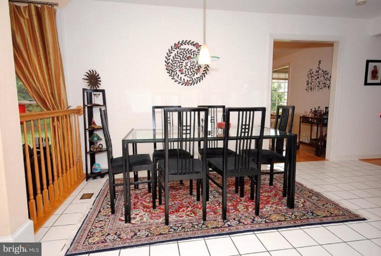 2060 Madrillon Road Vienna, VA 22182 - Photo 21 of 30 Breakfast Area