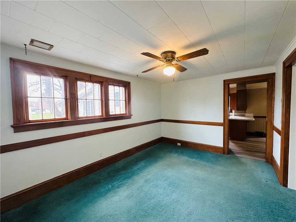 263 East Genesee Street Auburn, NY 13021 - Photo 16 of 50 The dining room looking into the kitchen.