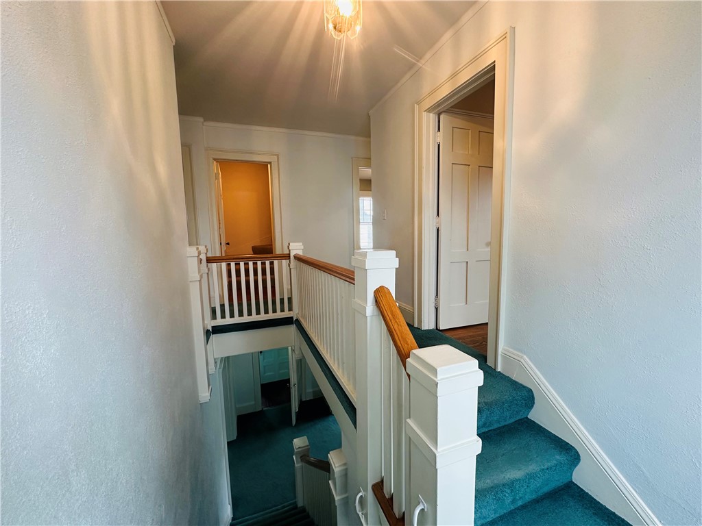 263 East Genesee Street Auburn, NY 13021 - Photo 27 of 50 The second floor landing area.