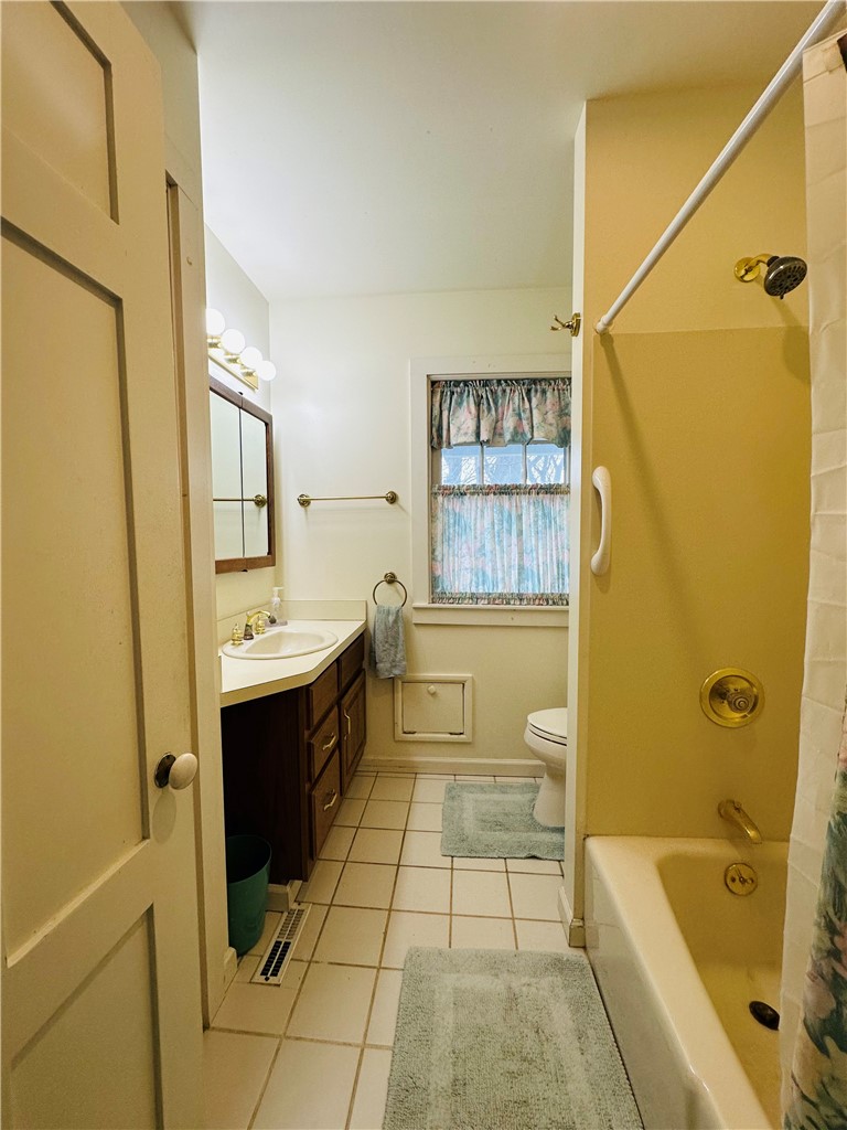 263 East Genesee Street Auburn, NY 13021 - Photo 35 of 50