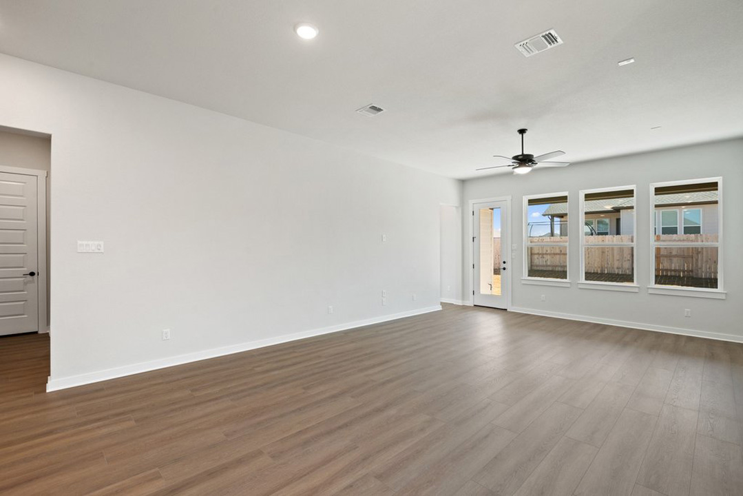 336 Marisol Bend Georgetown, TX 78626 - Photo 17 of 38
