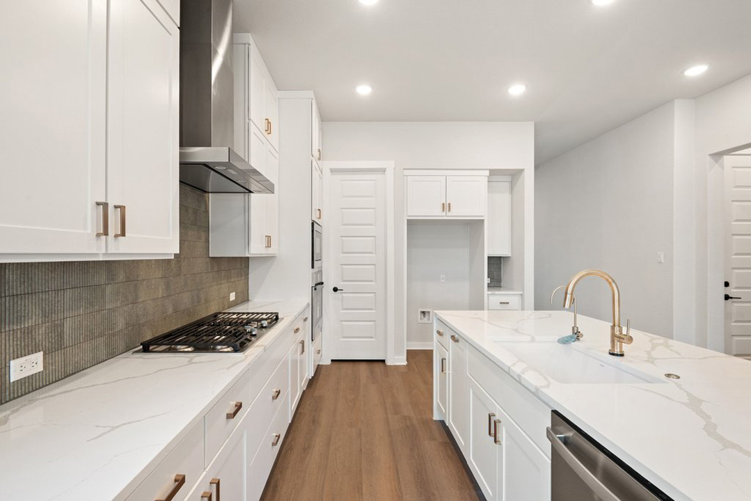 336 Marisol Bend Georgetown, TX 78626 - Photo 10 of 38